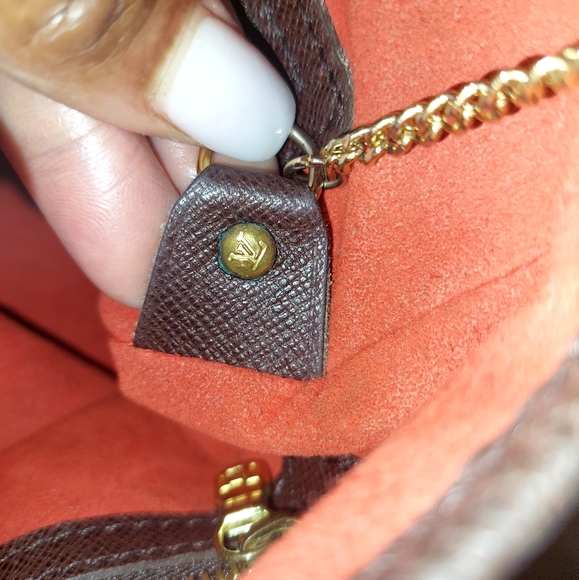 Louis Vuitton Marais Damier Bucket Bag - Picture 11 of 13